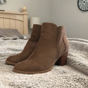 Short booties